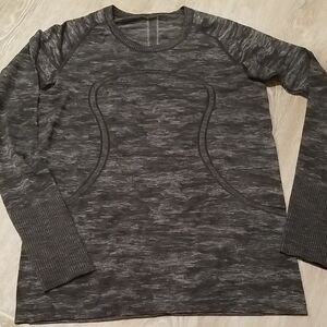 lululemon athletica Gray Long Sleeve Top